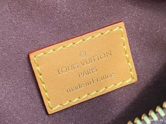 WIS LOUIS VUITTON TRUNK SIDE MM 0427